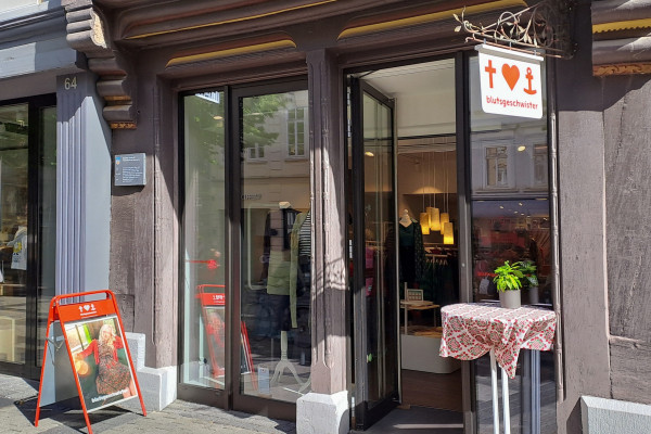 Blutsgeschwister GmbH Gänseliesels Schwestern